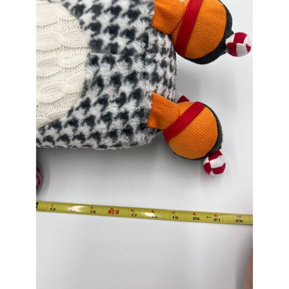 Pier One 1 Imports Plush Holiday Penguin Hat & Scarf Houndstooth Ice-skates 18" - Picture 7 of 8